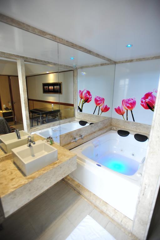 Hotel Premium Plaza Muriaé Exteriör bild